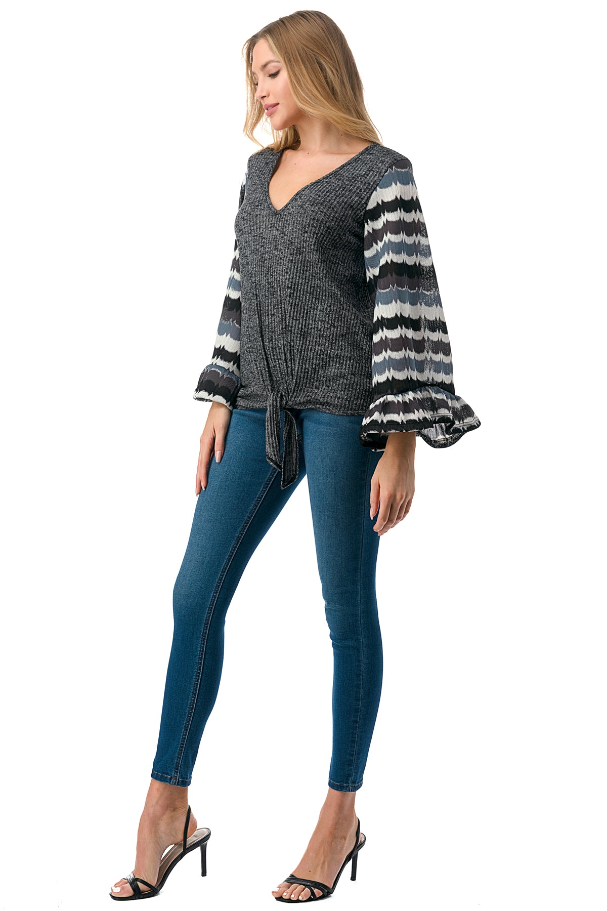 JANE V NECK RUFFLE SLEEVE TOP (GREY HACCI / GREY WAVE)- VT3171