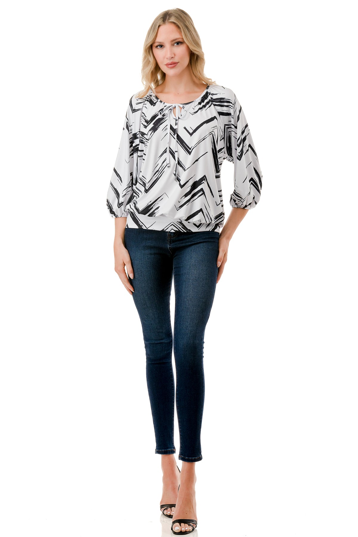 JOY ROUND NECK TOP (BLACK WHITE CHEVRON)- VT3276