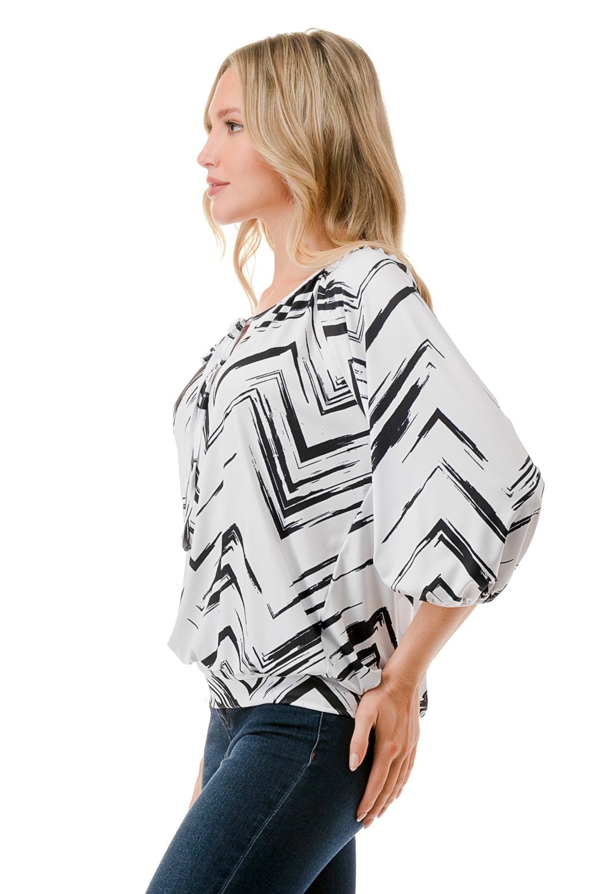 JOY ROUND NECK TOP (BLACK WHITE CHEVRON)- VT3276