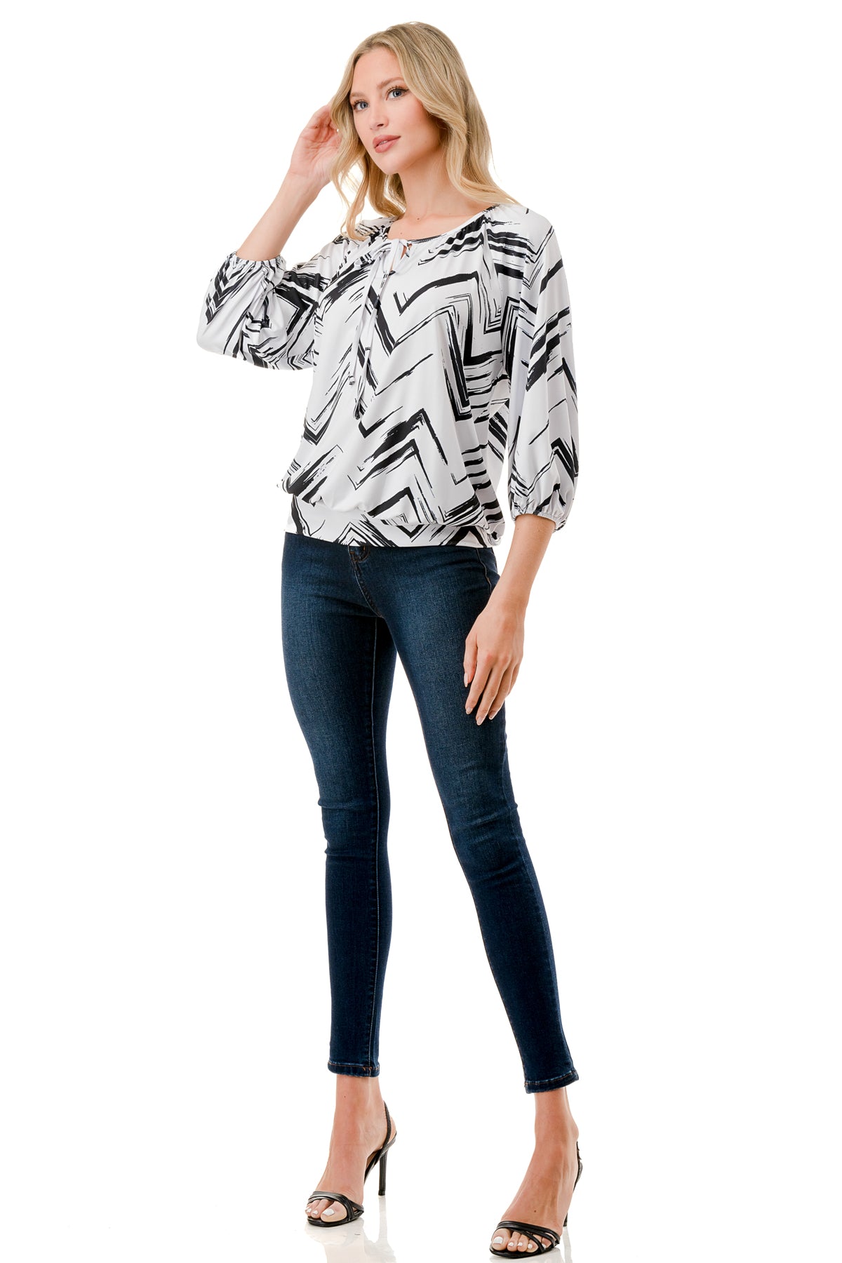 JOY ROUND NECK TOP (BLACK WHITE CHEVRON)- VT3276