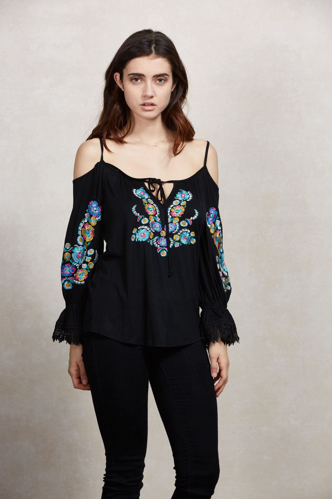 GANET OPEN SHOULDER TOP (Black)-CVT1529