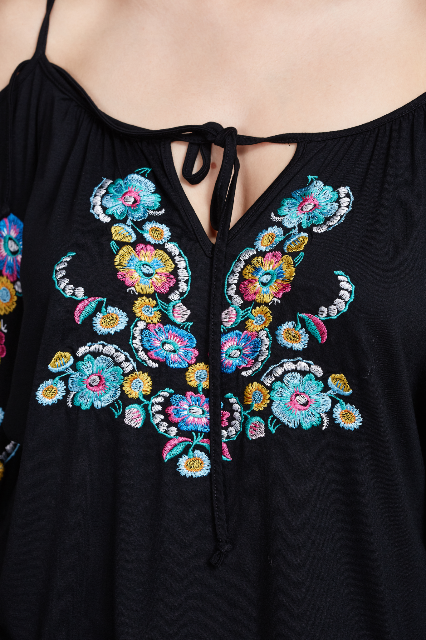 GANET OPEN SHOULDER TOP (Black)-CVT1529