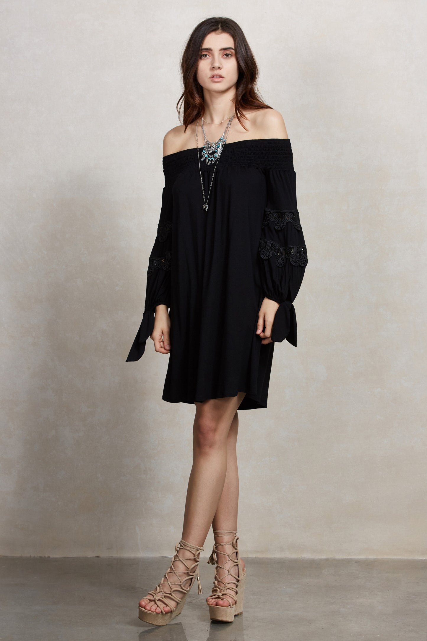 KARISSA OFF THE SHOULDER DRESS (BLACK)-VD1721