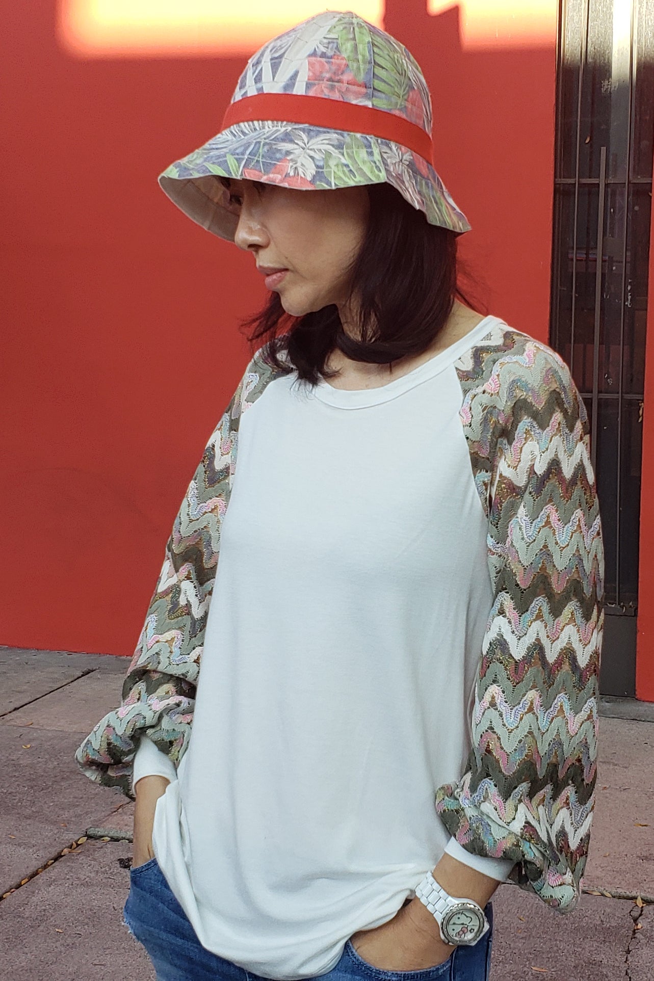 GINA ROUND NECK TOP (IVORY)- VT2645