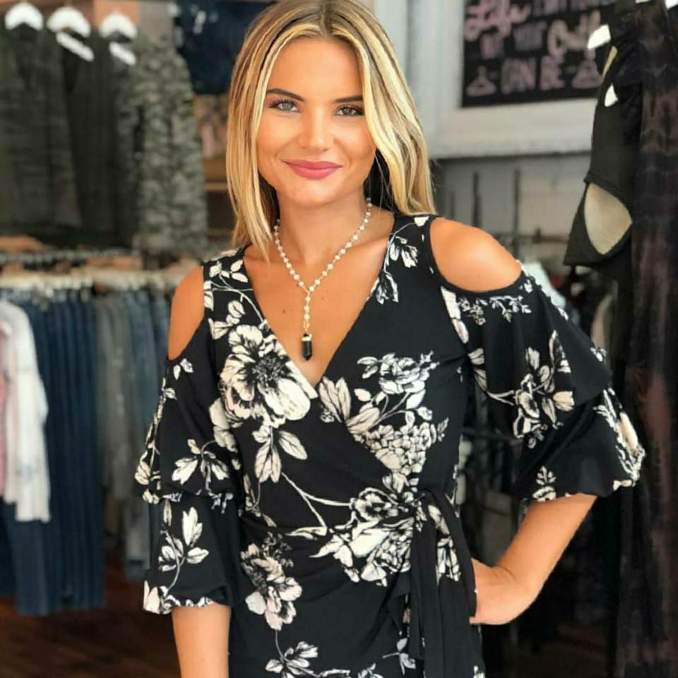 ELOIDE WRAP TOP (Black)- VT2228