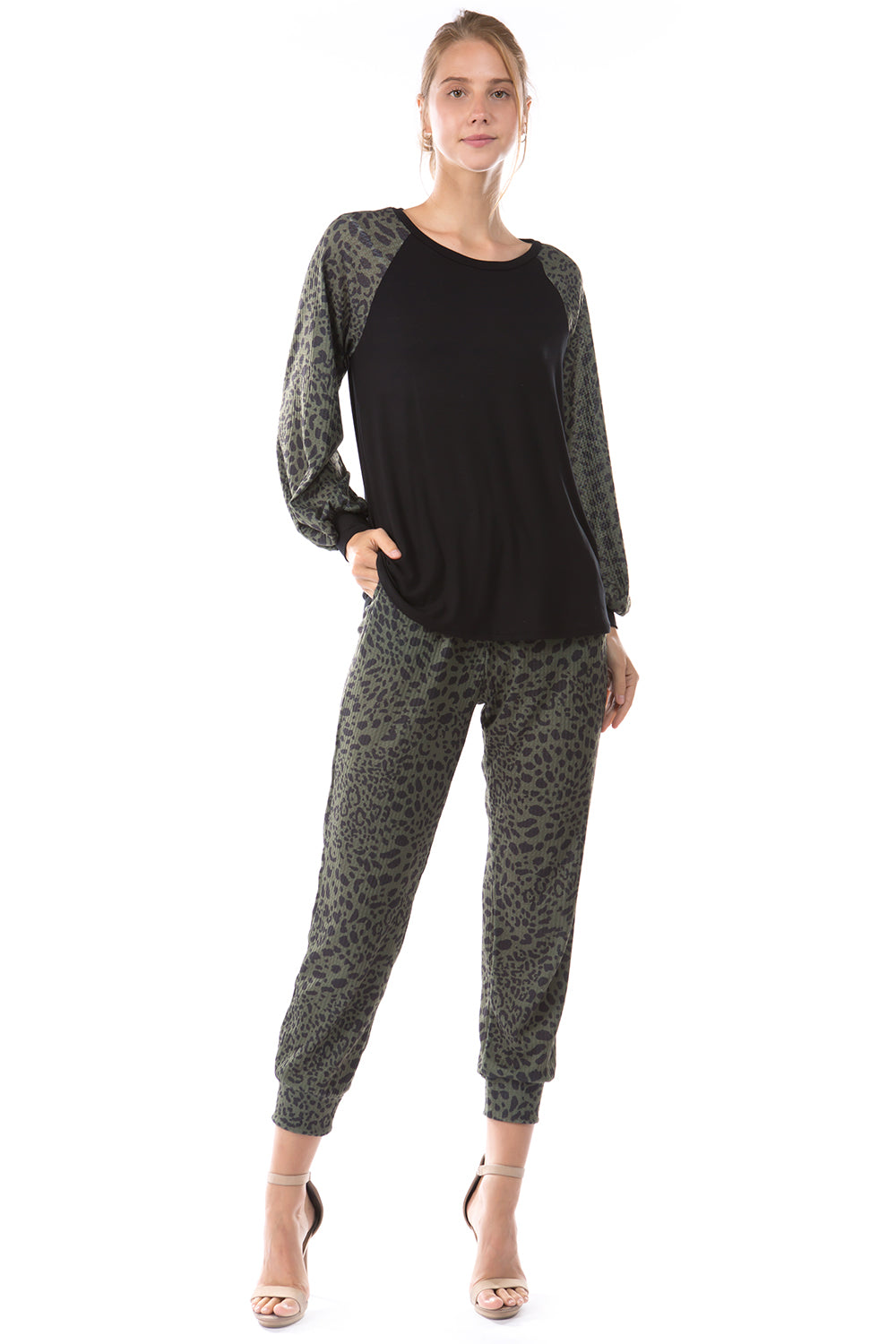 GINA ROUND NECK TOP (BLACK/LEOPARD OLIVE)- VT2645