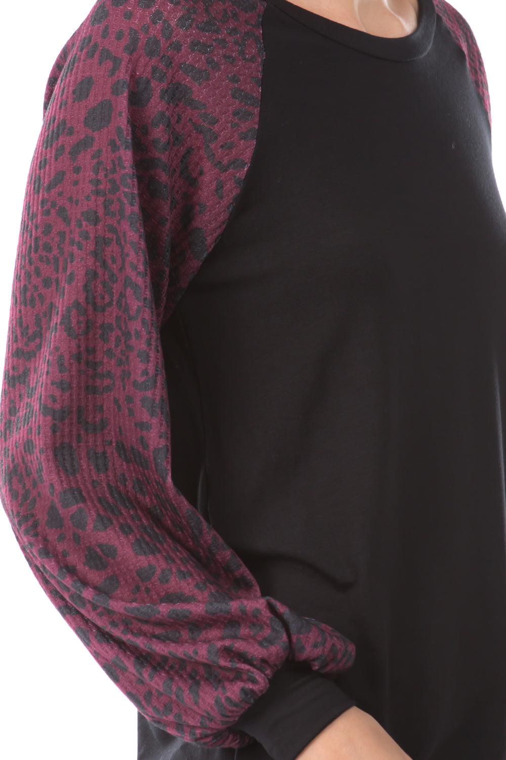 GINA ROUND NECK TOP (BLACK/LEOPARD WINE)- VT2645