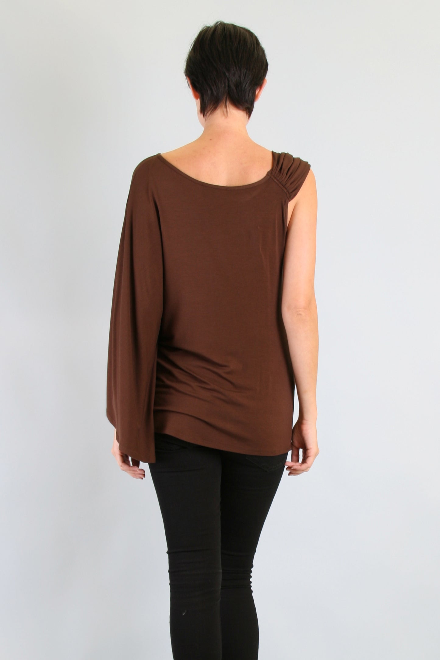 SUZANNE ONE SHOULDER TOP (BROWN)-VT7379