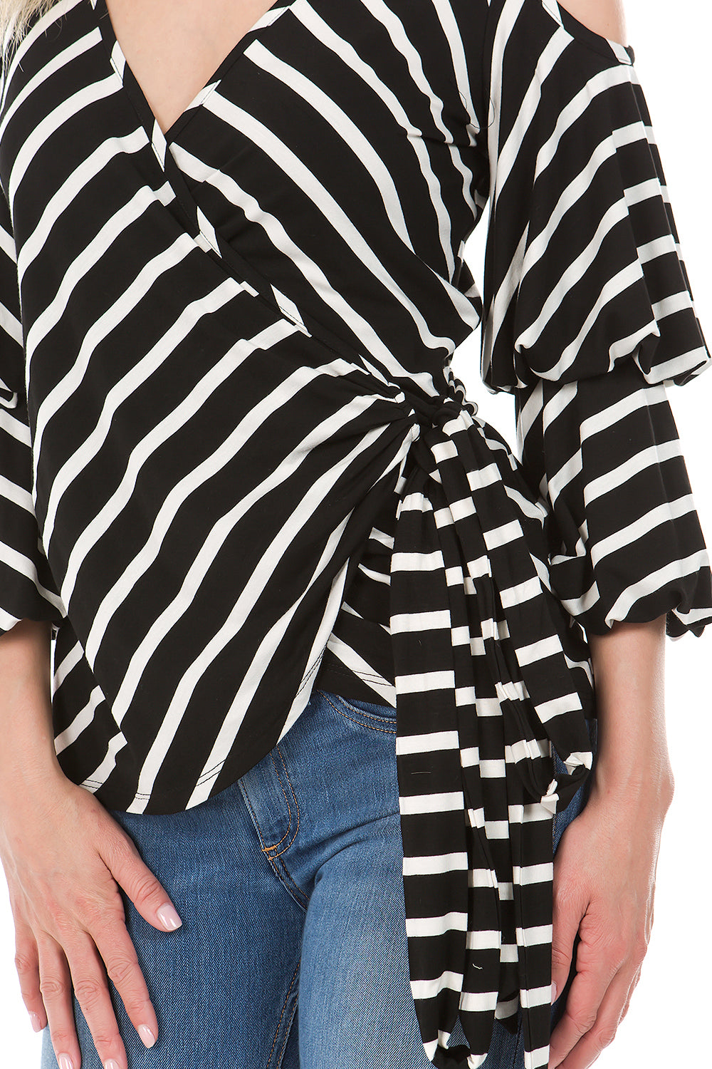 MARY WRAP TOP (Blk/Wht)- VT2198