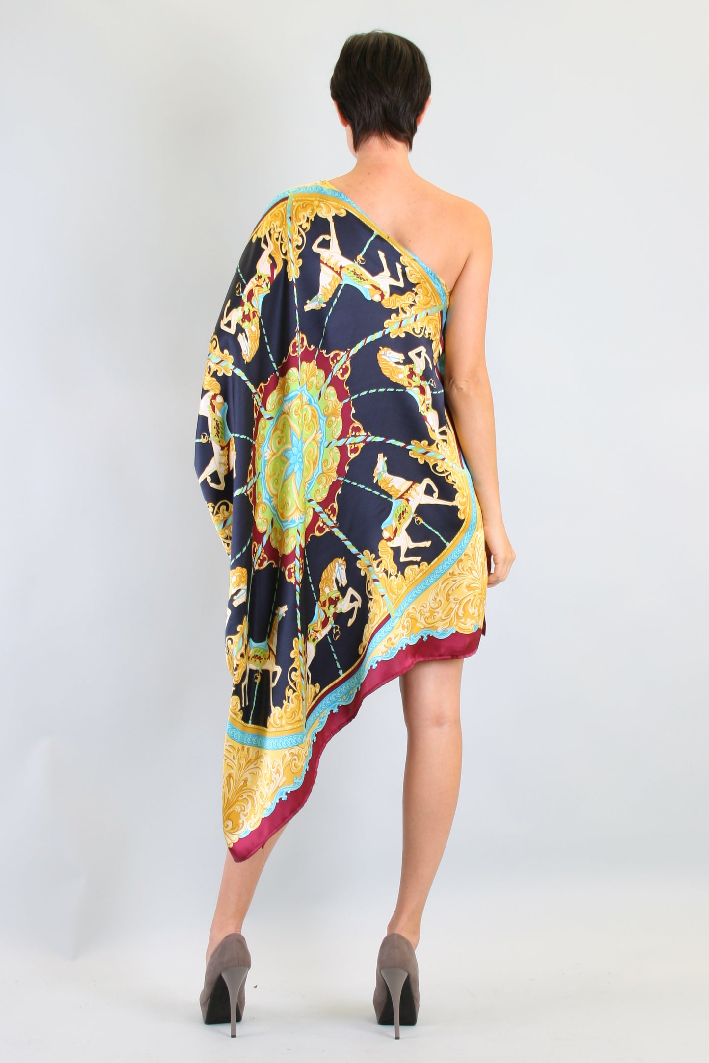 Carousel PONCHO DRESS (NAVY)- D7410
