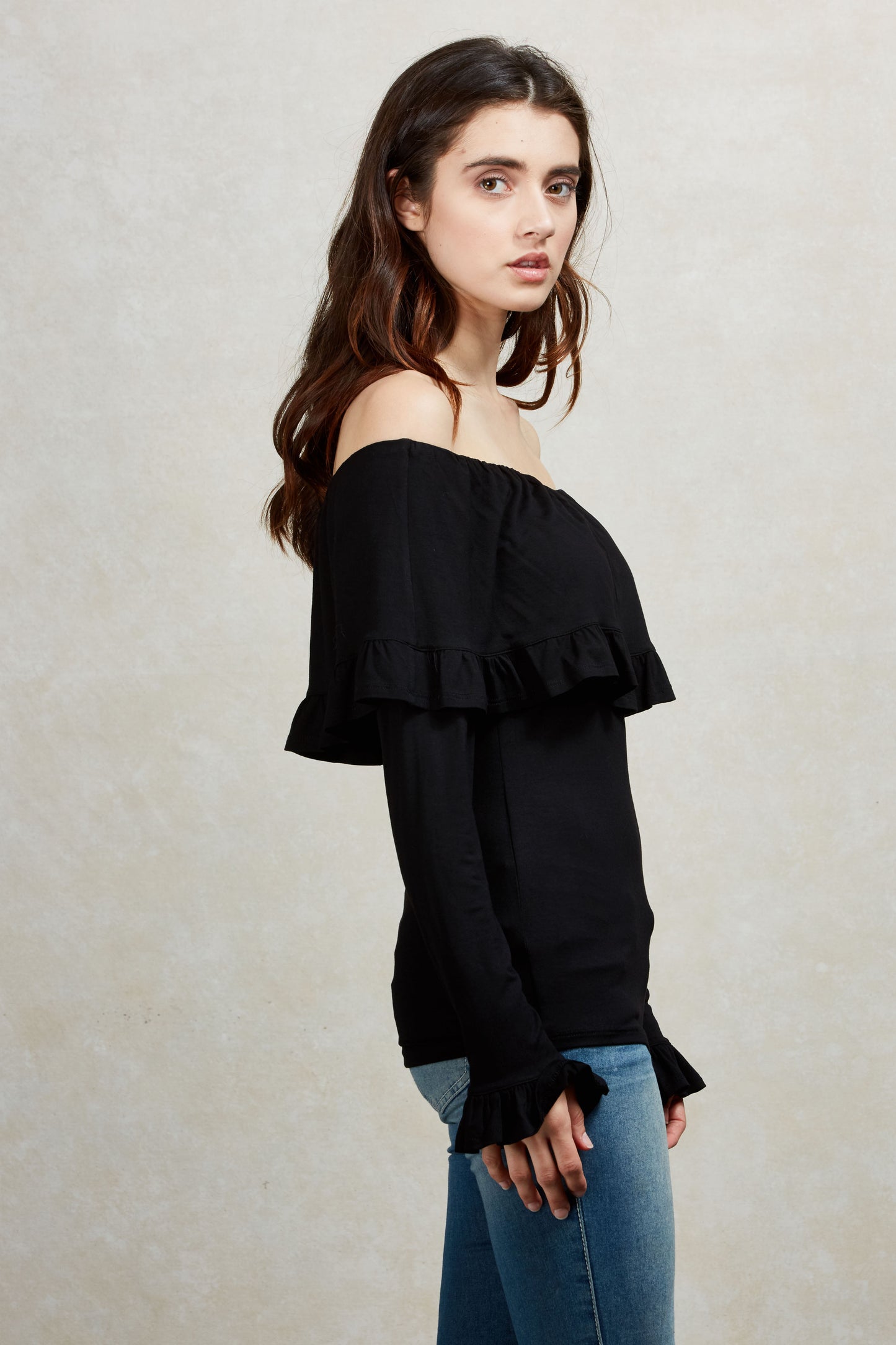 EDITA OFF THE SHOULDER TOP  (BLACK)-VT1566