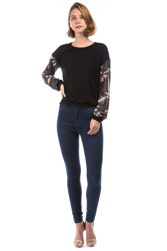 LAUREN SEQUINS CAMO SLEEVE TOP (BLACK / SEQUINS CAMO )- VT2876